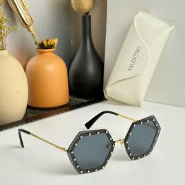 Picture of Valentino Sunglasses _SKUfw54039433fw